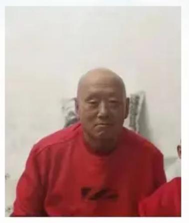 走失者照片 巴彦淖尔市急寻：六旬老人失联，穿黑...