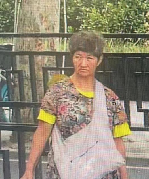 走失者照片 洛阳市寻人：五旬女子走失，患精神障...