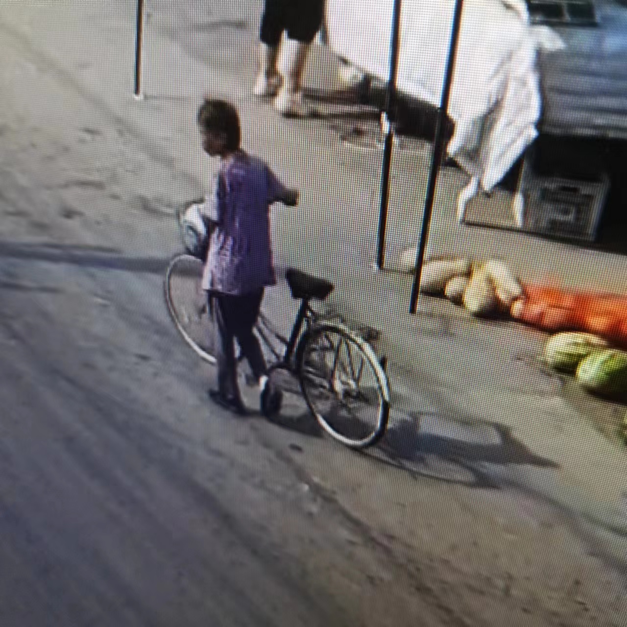 走失者照片 德州市寻人：七旬老太失联，骑自行车...