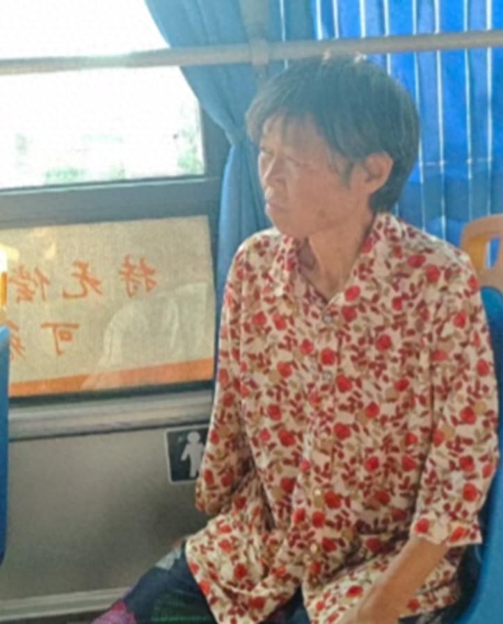 走失者照片 阜阳市寻人：六旬老太走失，患精神障...