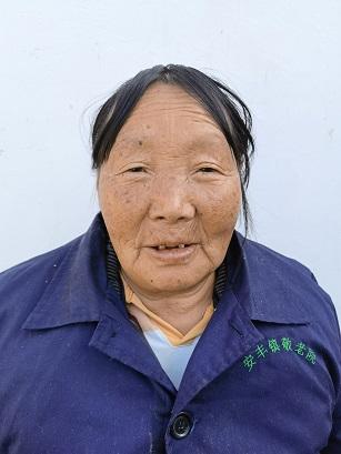 走失者照片 淮南市寻亲：七旬老太被救助多年，语...