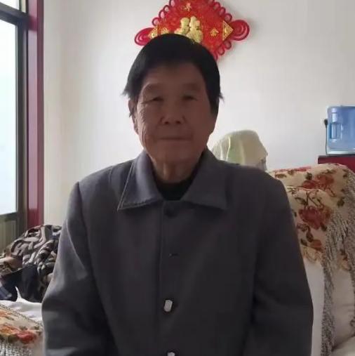 走失者照片 郑州市巩义市急寻：七旬老太走失，戴...