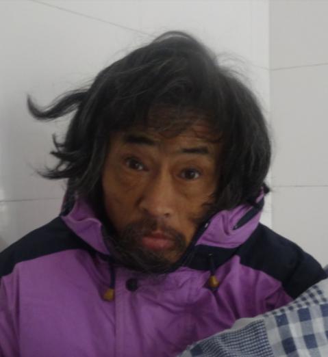 走失者照片 安庆市寻亲：中年男子被救助多年，穿...