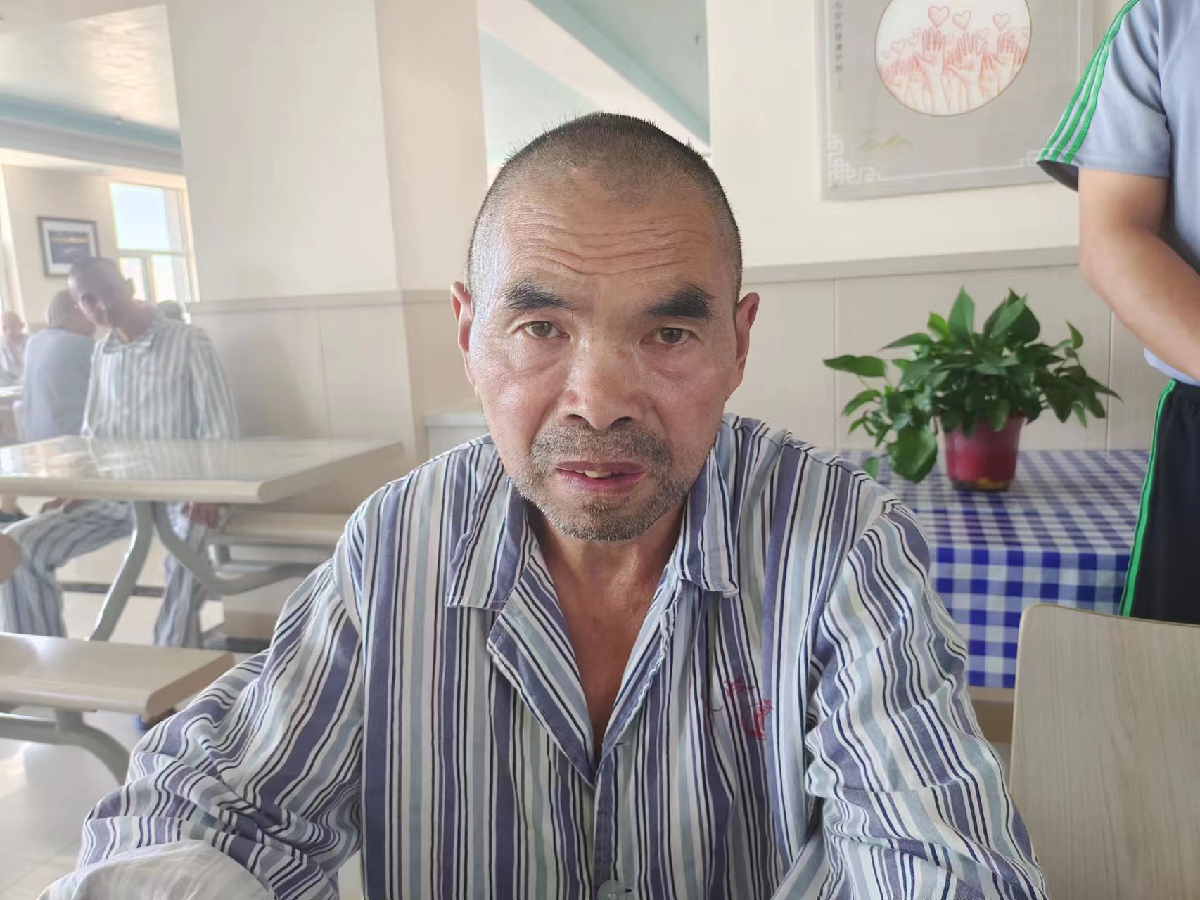 走失者照片 巴彦淖尔市寻亲：六旬老人被救助，自...