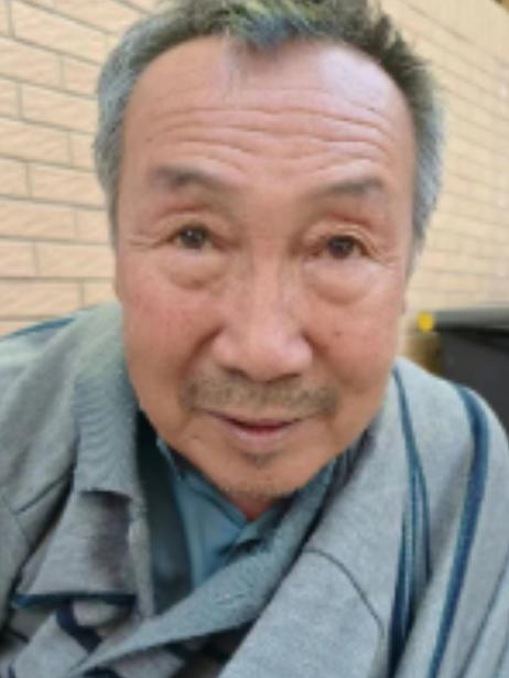 走失者照片 大连寻亲：六旬老人被救助，高1米7...
