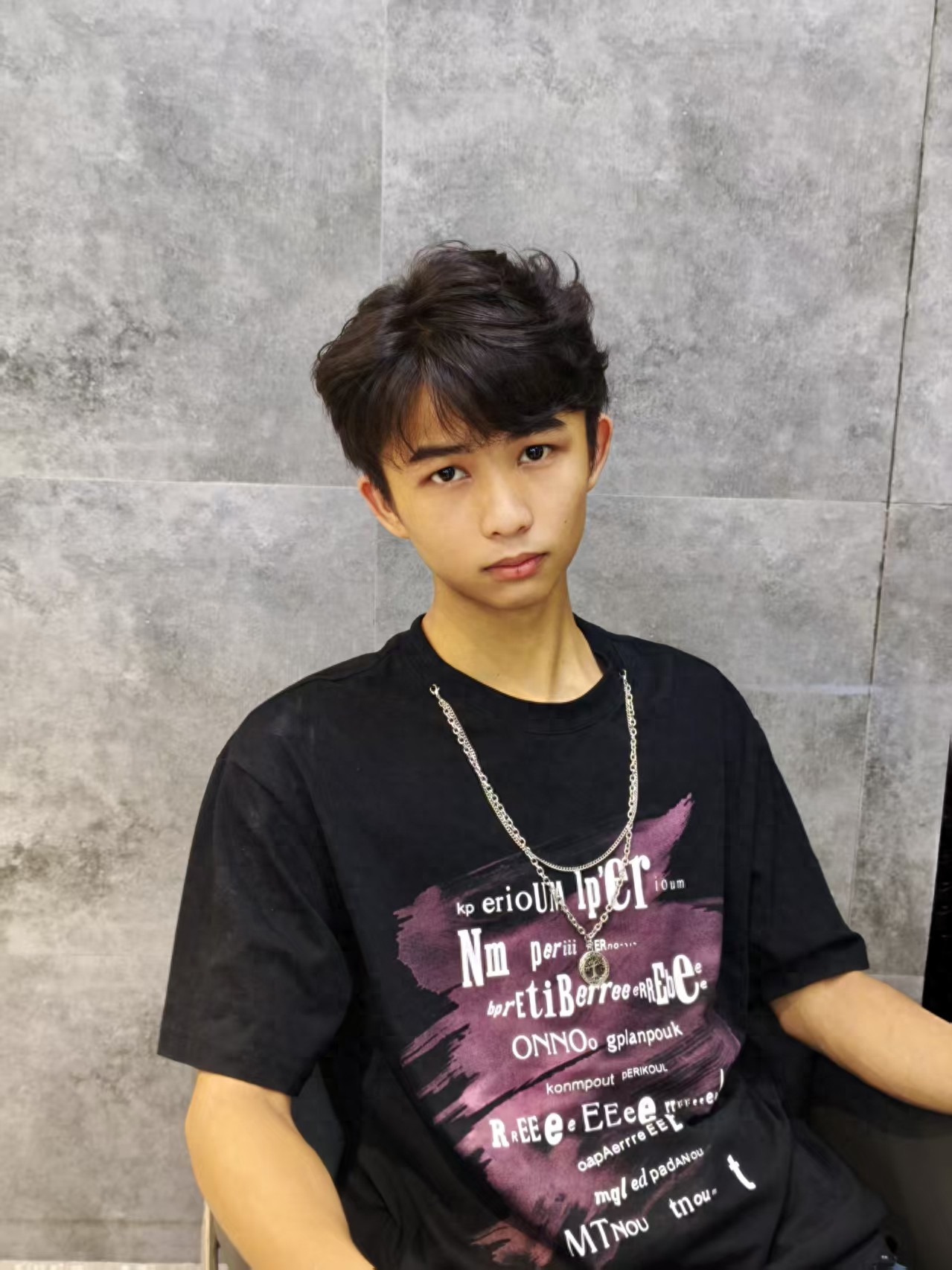 走失者照片 惠州市寻人：16岁男孩走失，穿白色...