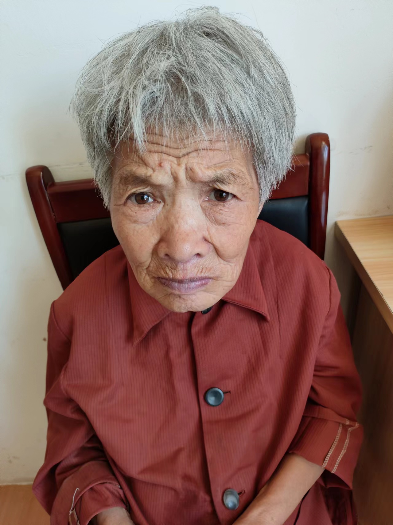 走失者照片 沧州市寻亲：六旬老太被救助，高约1...