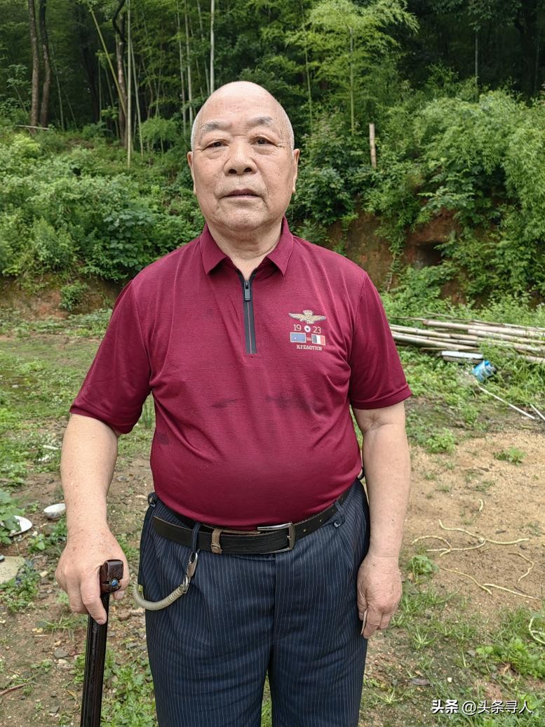 走失者照片 新疆、甘肃两地寻战友贺兰林:班长,...