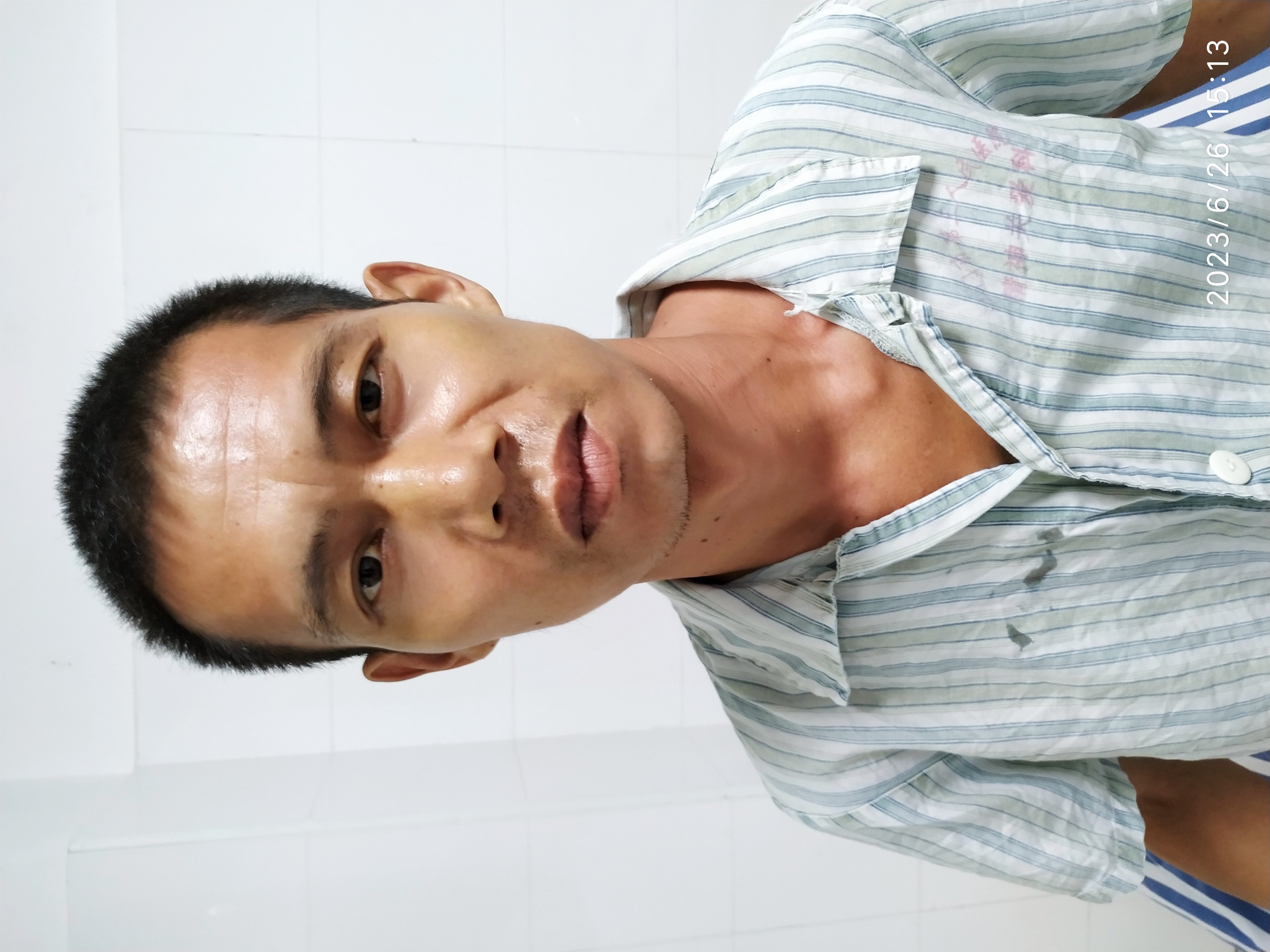 走失者照片 江门寻亲：中年男子被救助，精神异常...
