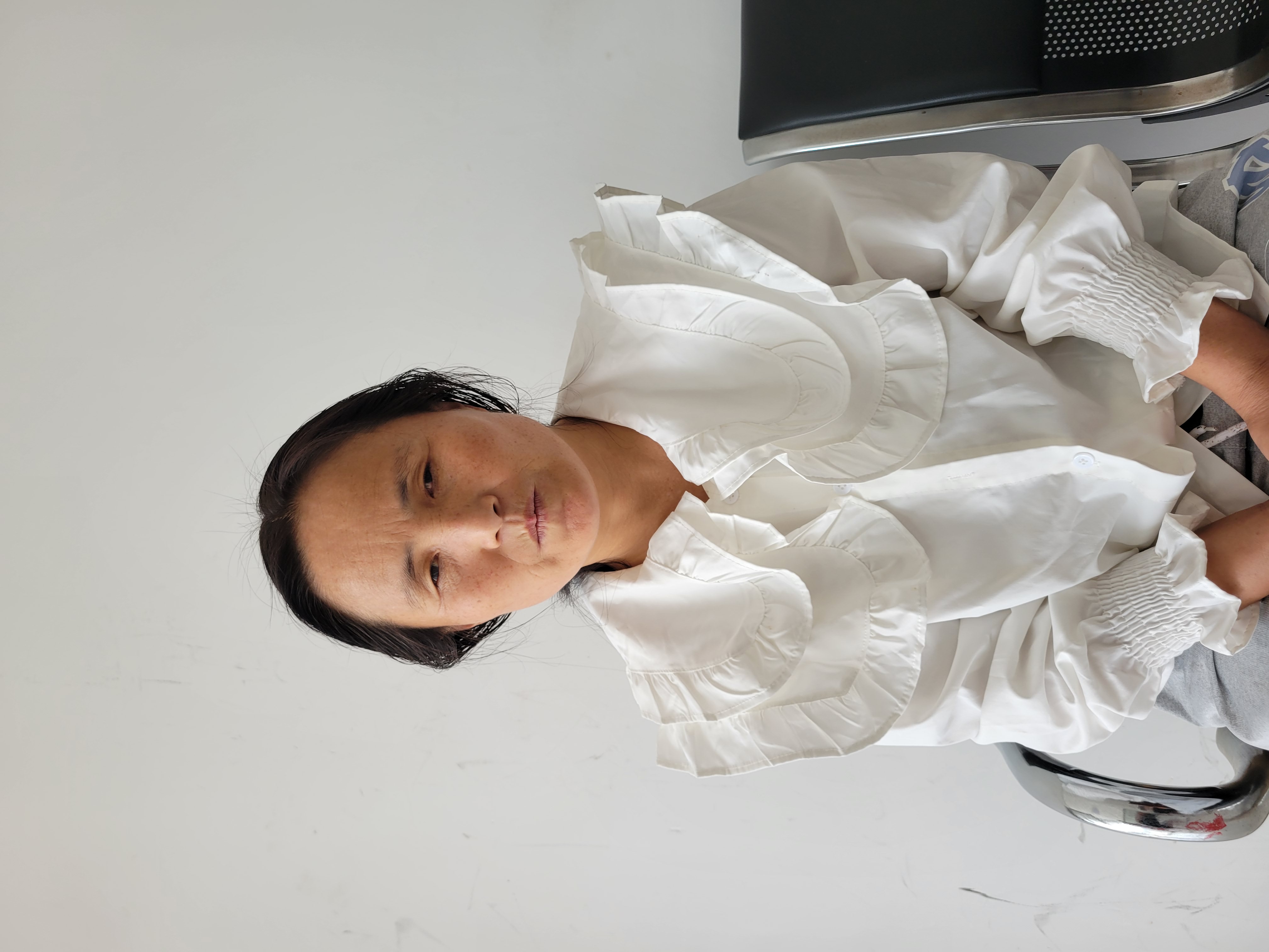 走失者照片 葫芦岛兴城市寻亲：中年女子被救助，...