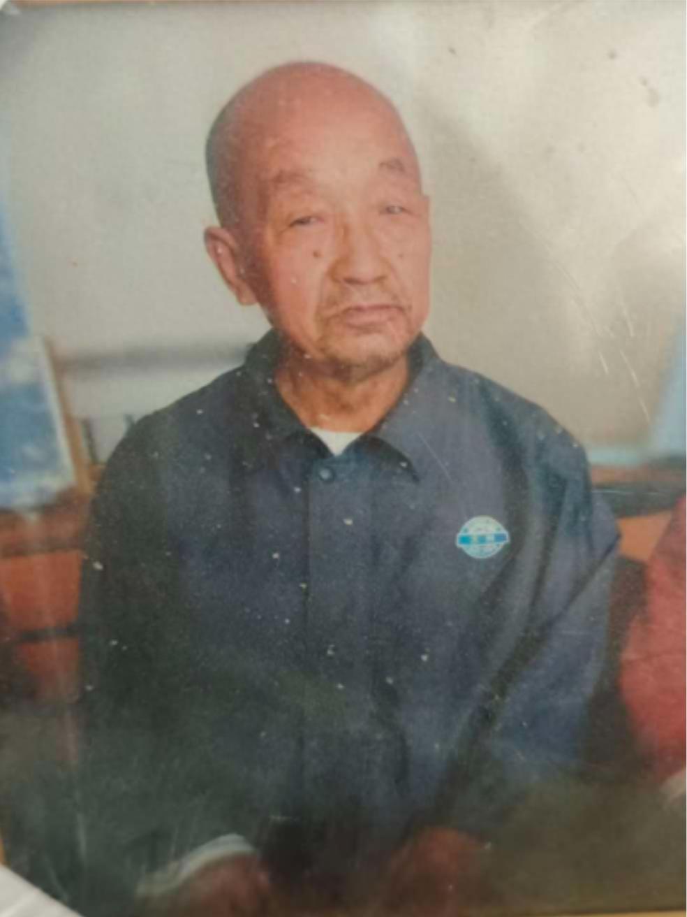 走失者照片 北京市寻人：八旬老人走失，穿蓝色衬...