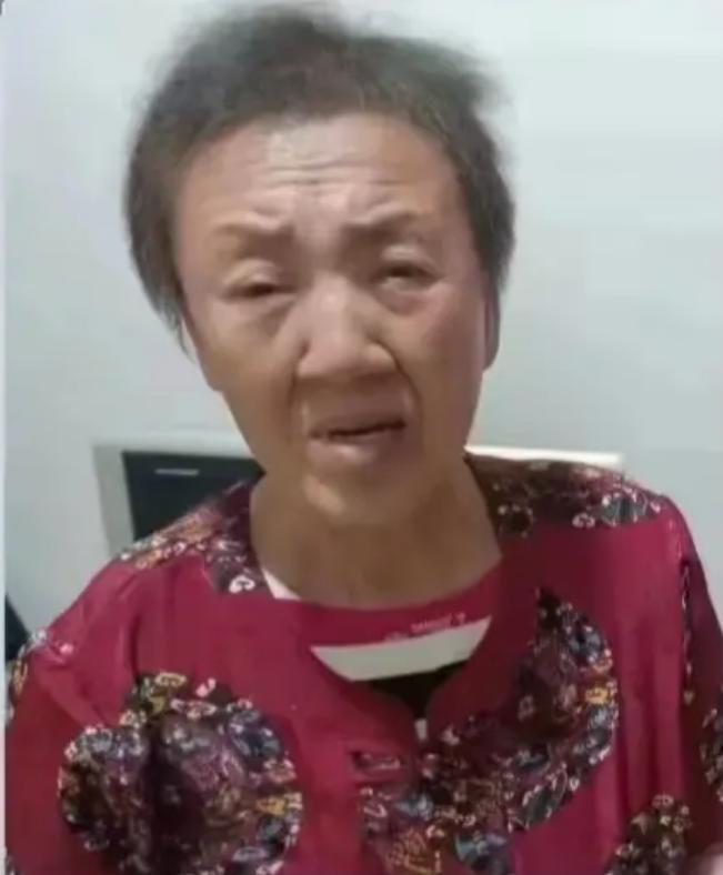 走失者照片 铁岭市急寻：七旬老太走失，患小脑萎...
