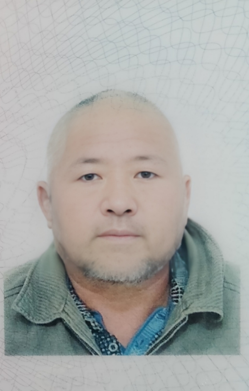 走失者照片 平顶山急寻：五旬男子走失，白发，穿...