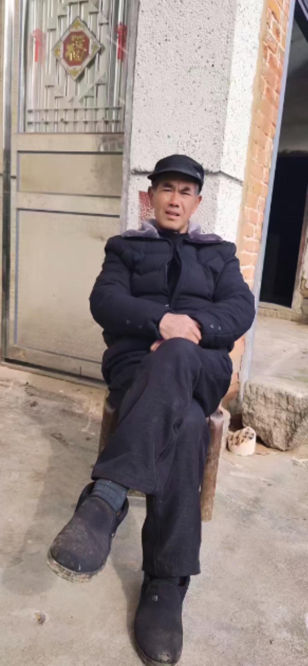 走失者照片 岳阳市汨罗市寻人：七旬老人走失，患...