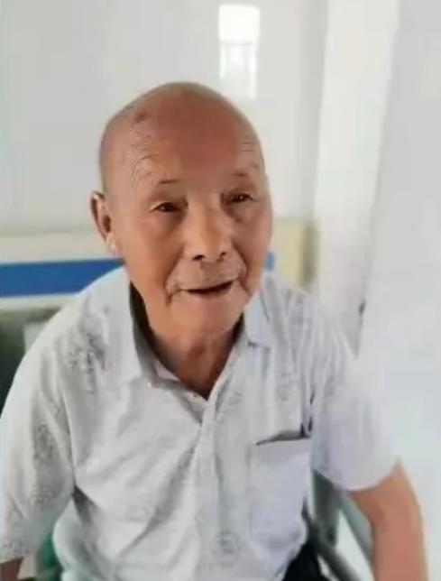 走失者照片 郑州登封急寻：九旬老人失联，穿黑色...