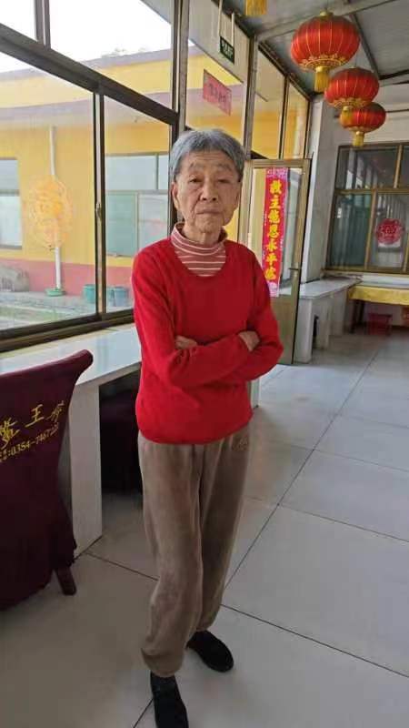 走失者照片 晋中寻人：介休市七旬老太失联，穿红...