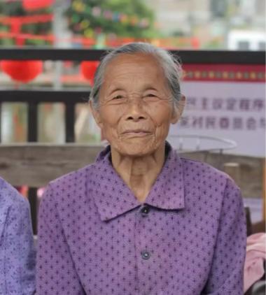 走失者照片 贵港市桂平市寻人：九旬老太走失，高...