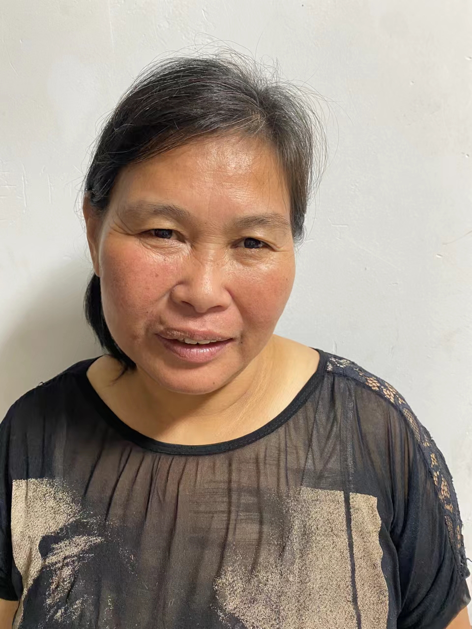 走失者照片 泉州石狮寻亲：中年女子被救助，自述...