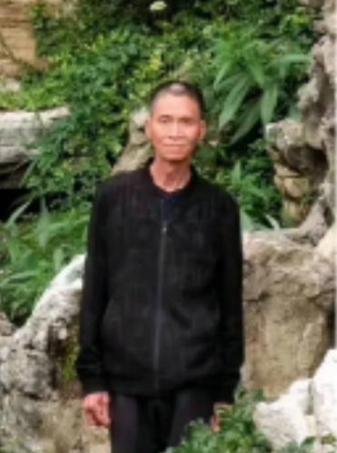 走失者照片 毕节寻人：六旬老人失联，穿浅灰色上...