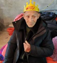 走失者照片 南昌市寻人：百岁老人走失，高约1米...