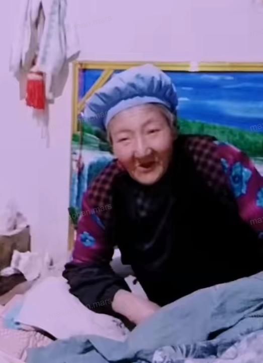 走失者照片 天水市急寻：八旬老太失联，穿花色衬...