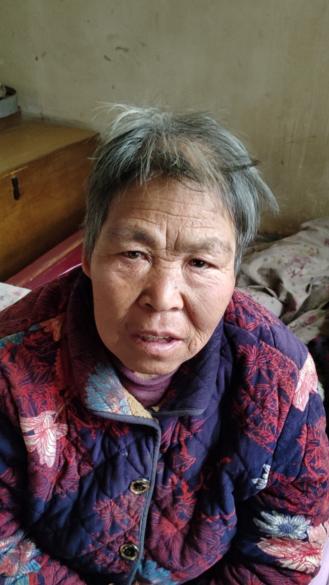 走失者照片 渭南急寻：六旬老太走失，花白短发，...
