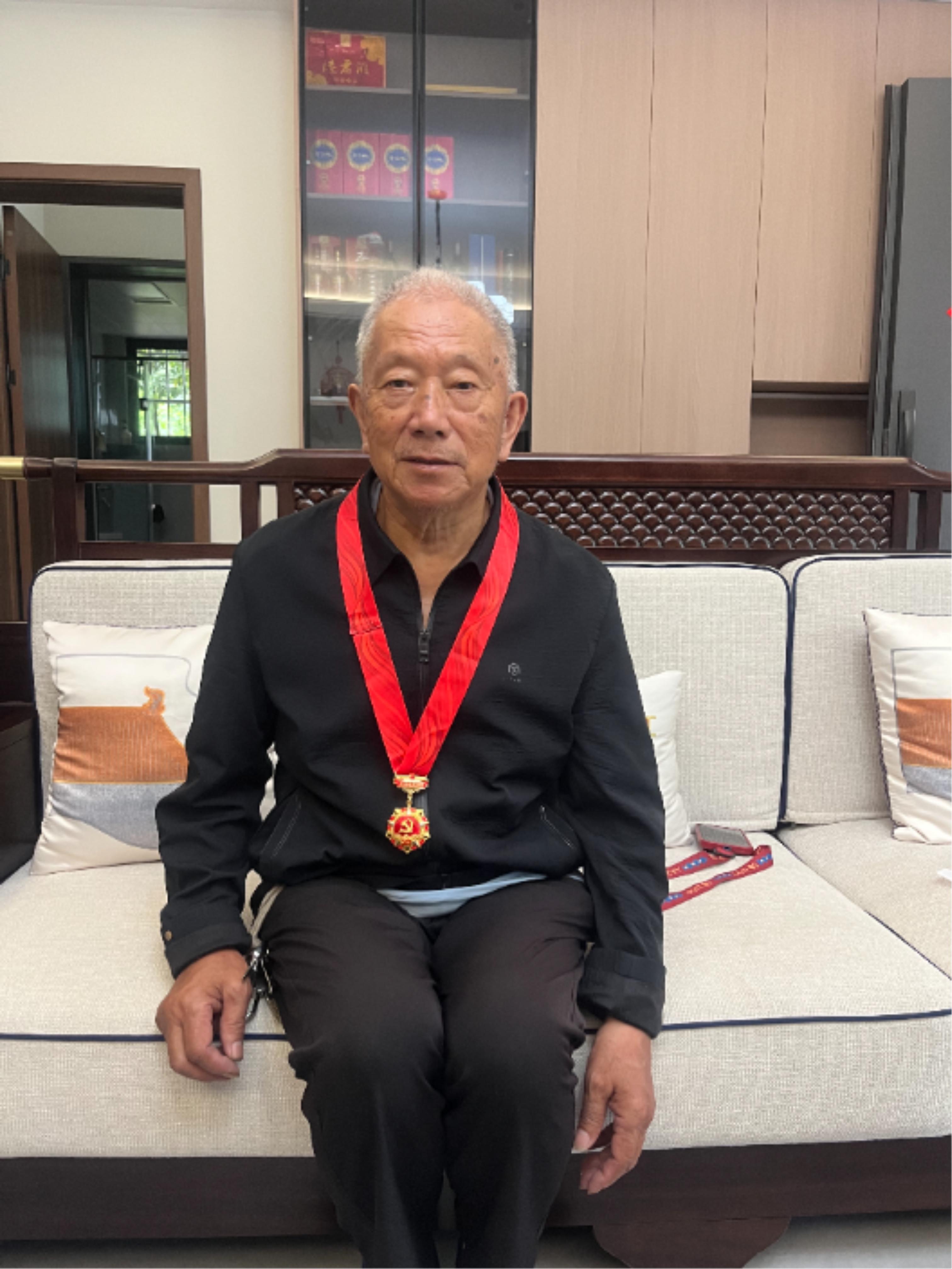 走失者照片 成都市崇州市寻人：七旬老人走失，穿...