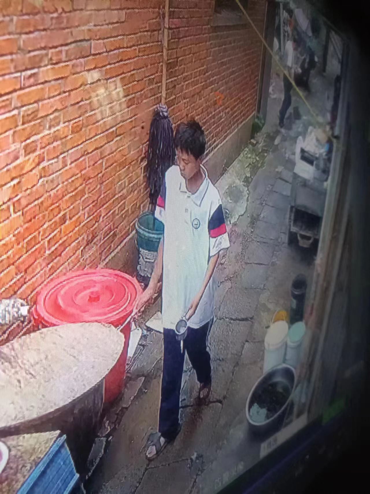 走失者照片 阜阳市急寻：13岁男孩失联，高1米...