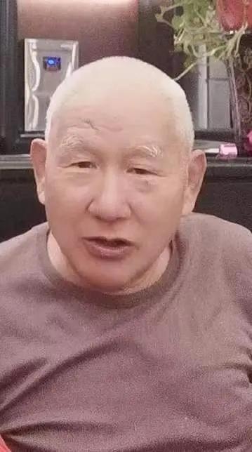 走失者照片 济南急寻：七旬老人走失，患小脑萎缩...
