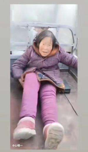 走失者照片 淮安市急寻：七旬老太走失，患阿尔茨...