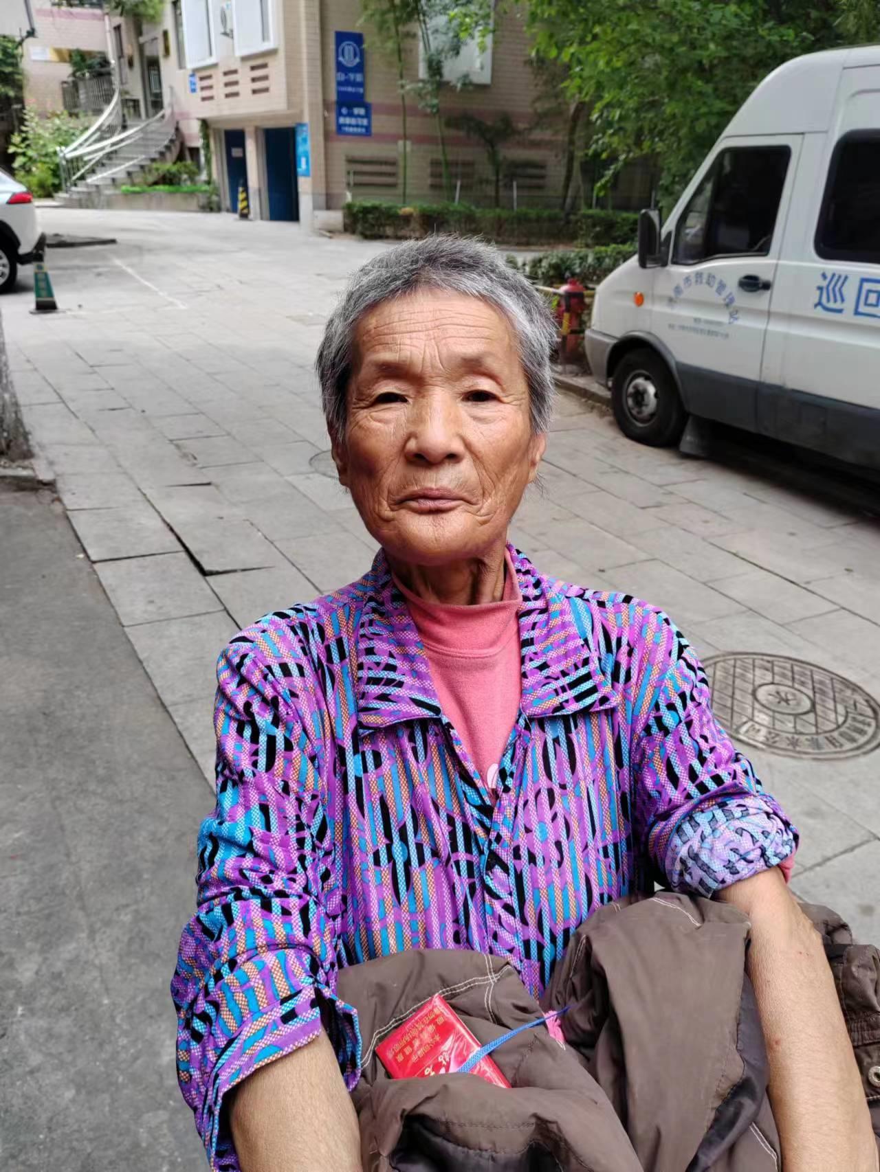 走失者照片 济南寻亲：六旬老太被救助，自写名叫...