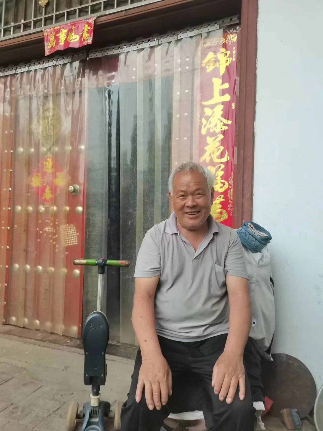 走失者照片 阜阳急寻：八旬老人走失，骑蓝色自行...