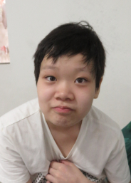 走失者照片 玉林寻亲：11岁女孩被救助，穿白色...