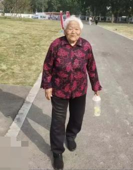 走失者照片 河南济源市寻人：八旬老太失联，穿绿...