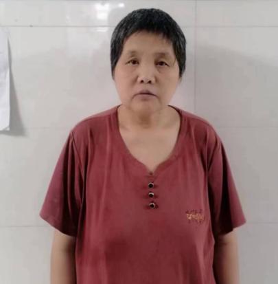 走失者照片 德州寻亲：六旬老太被救助，高1米5...