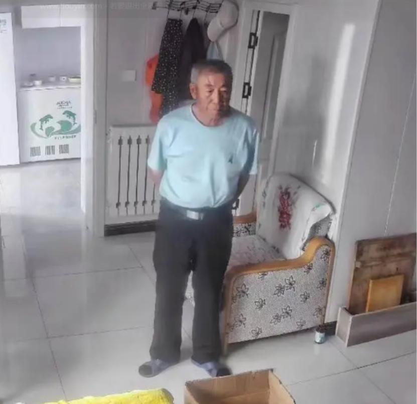 走失者照片 赤峰市寻人：七旬老人走失，穿蓝色防...