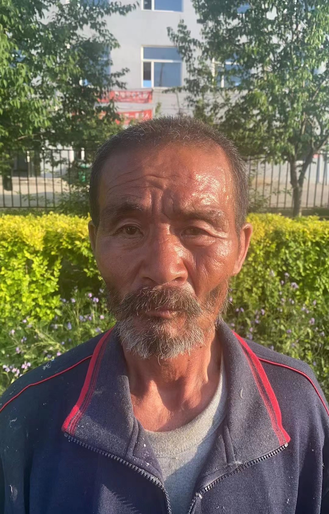 走失者照片 铁岭寻亲：六旬老人被救助，自述叫金...