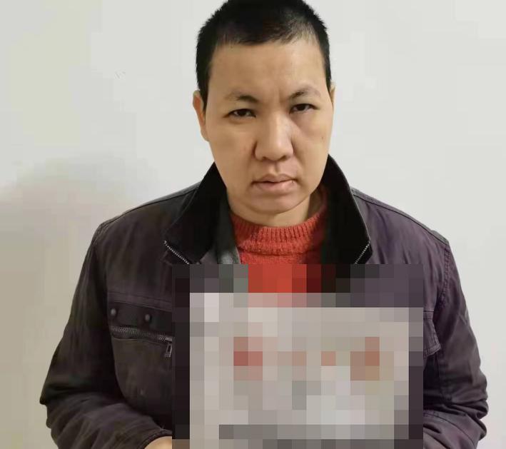 走失者照片 梧州寻亲：中年女子被救助，穿浅蓝色...