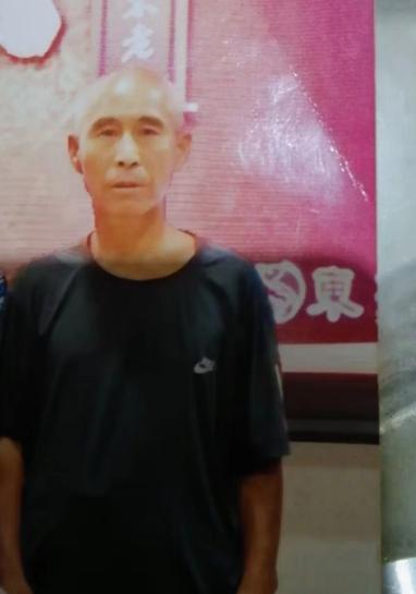 走失者照片 石家庄急寻：六旬老人失联，穿黑色衣...