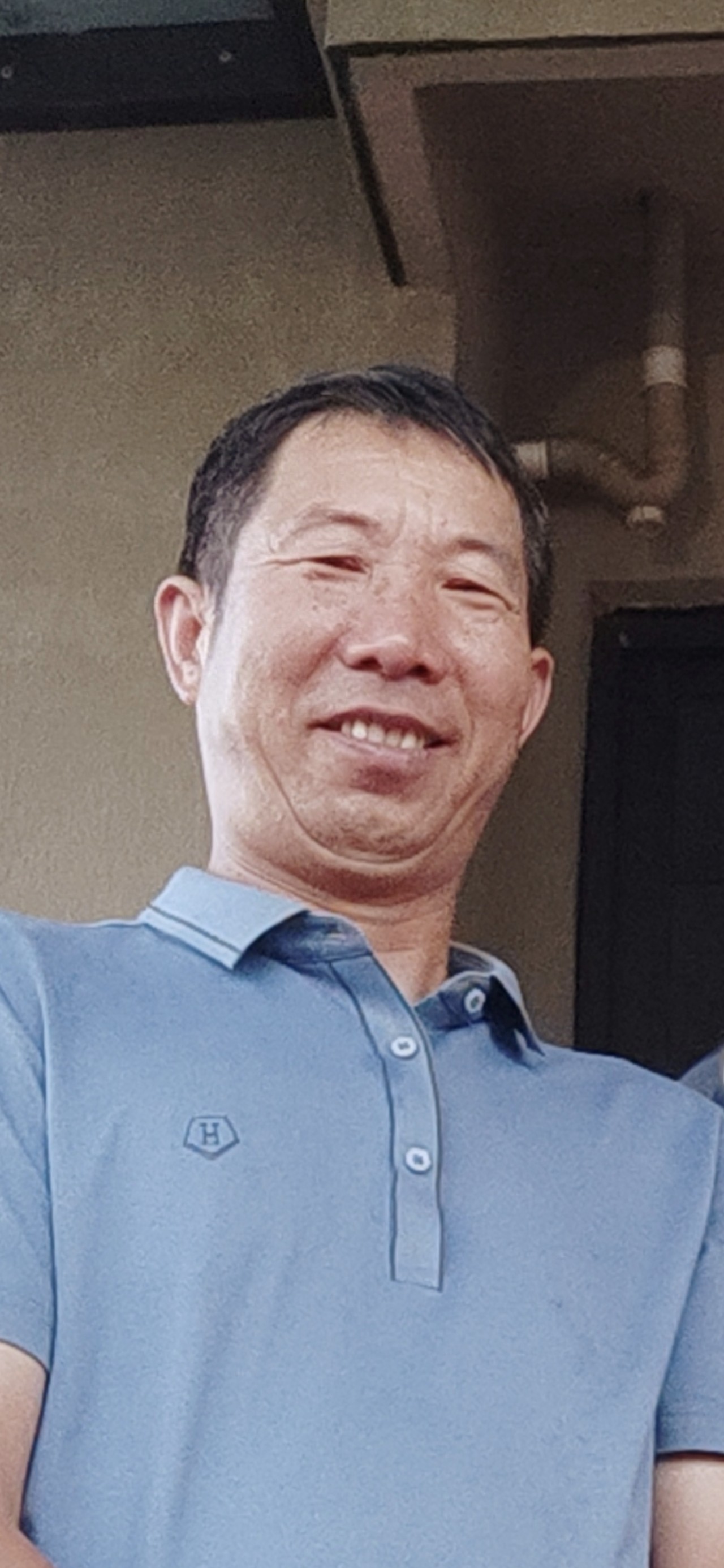 走失者照片 吉安市寻人：六旬老人走失，穿蓝色短...