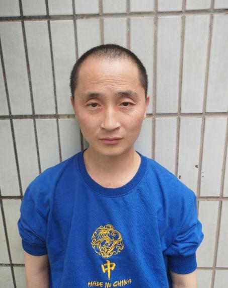 走失者照片 淄博寻亲：青年男子被救助，高1米5...
