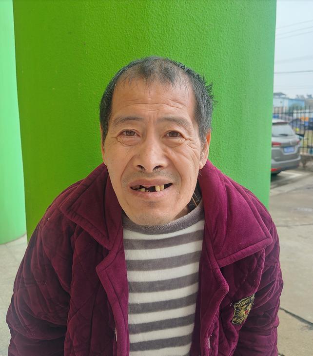 走失者照片 阜阳寻亲：六旬老人被救助，不说话，...