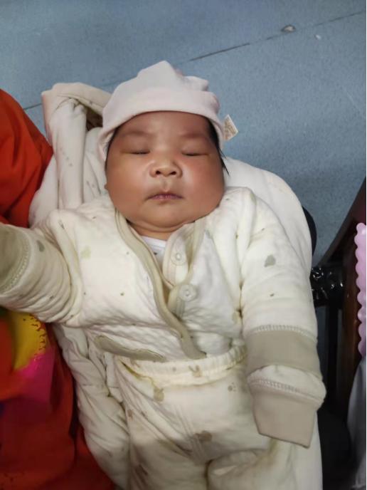 走失者照片 爸爸妈妈你们在哪儿？宜宾新生女婴被...