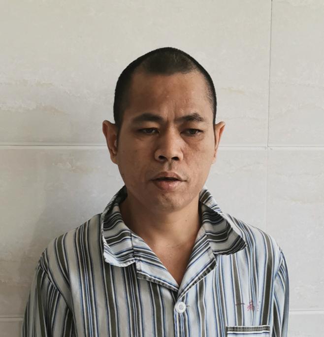 走失者照片 普洱寻亲：中年男子被救助多日，穿灰...