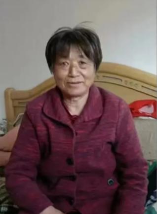 走失者照片 紧急寻人！保定七旬老太失联一周，戴...