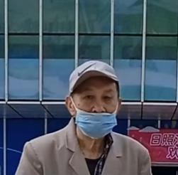 走失者照片 淄博急寻：七旬老人走失，戴白色帽子...