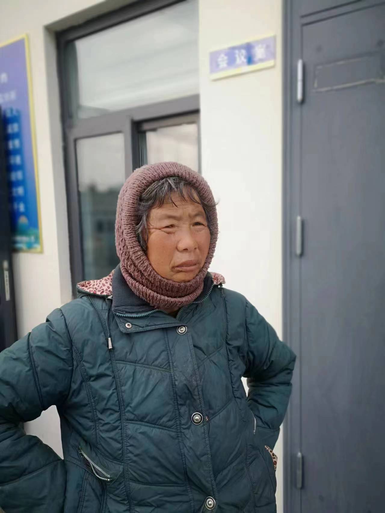 走失者照片 连云港寻亲：五旬女子被救助，穿绿色...