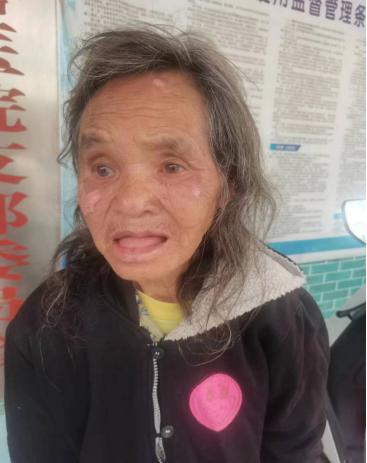 走失者照片 玉林北流寻亲：六旬老太被救助，穿黑...