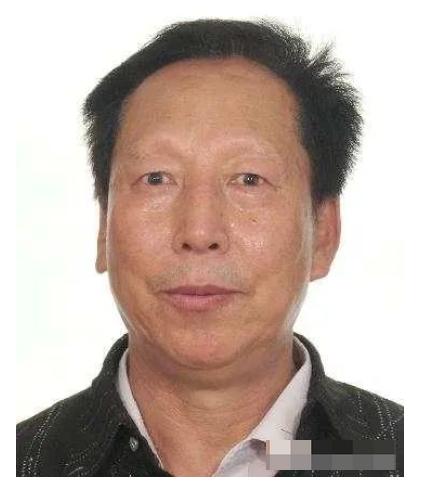 走失者照片 鞍山急寻：七旬老人走失，患小脑萎缩...