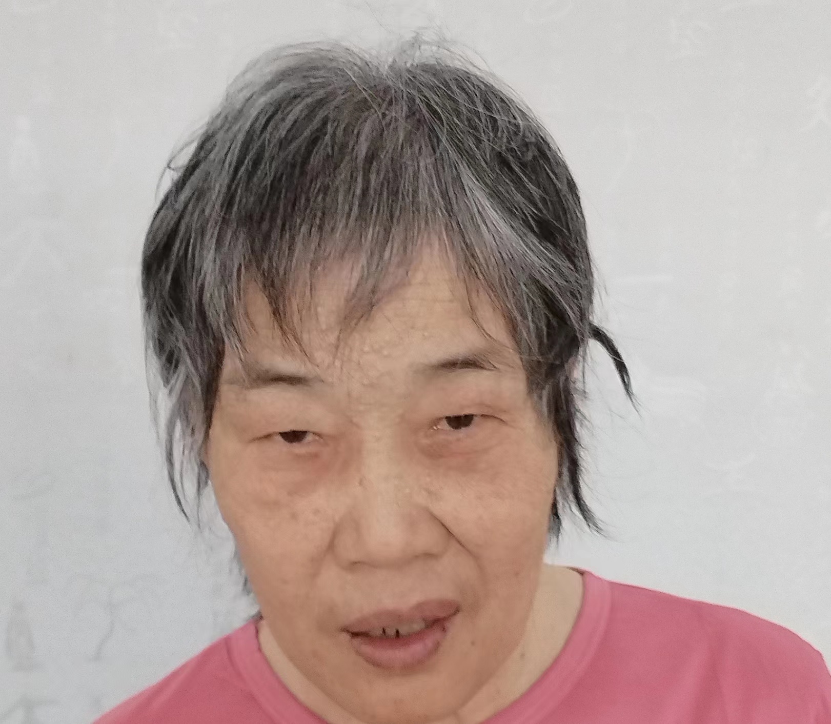 走失者照片 中山寻亲：六旬老太被救助多日，自述...